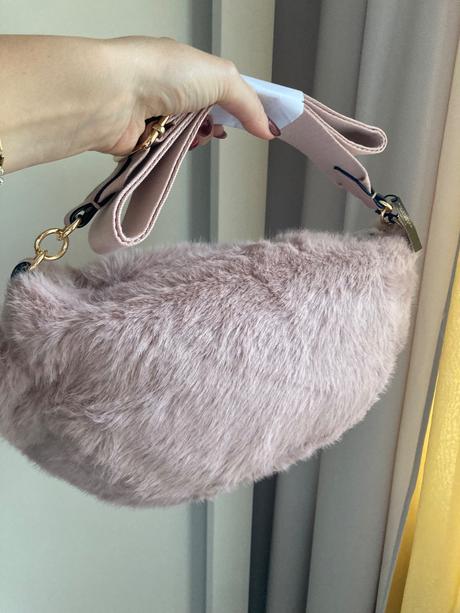 Kabelka crossbody victorias secret plysova, victoria's secret