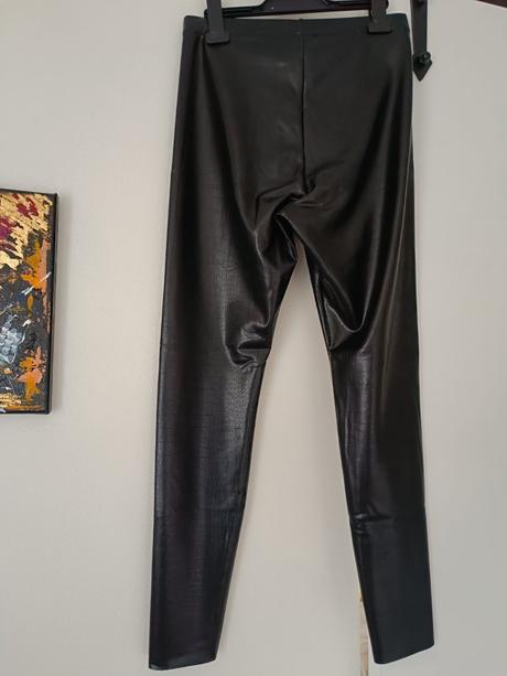 Koženkové legíny, h&m,s