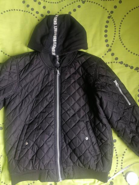 Vetrovka s kapucňou, 146