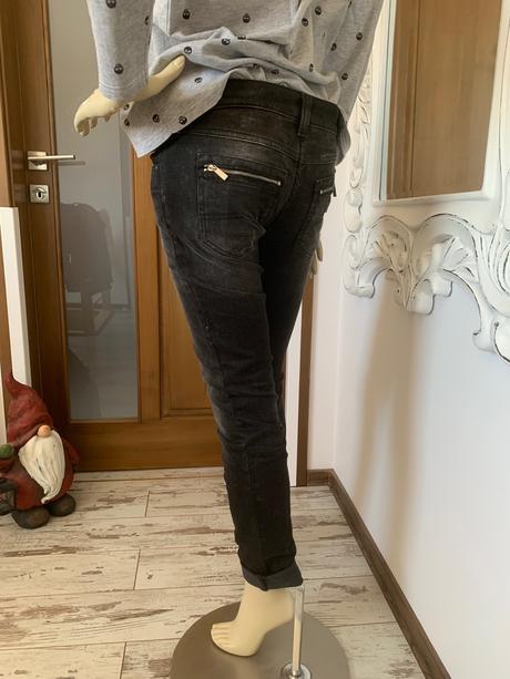 Rifliky armani by rihana, armani,26