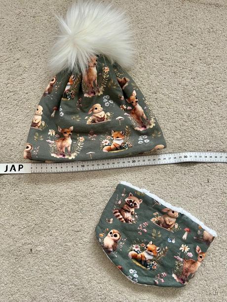 Handmade suprava ciapka a nakrcnik, 122