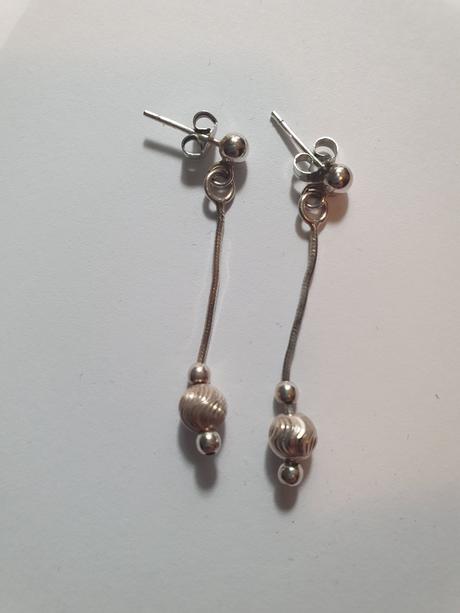 Strieborné náušnice, 