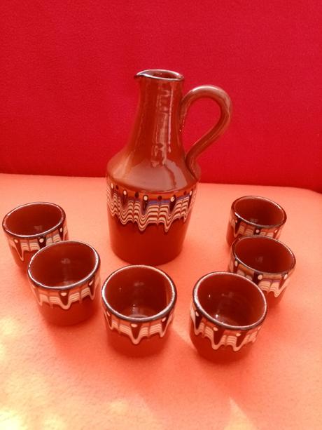 Džbán a poháriky, 