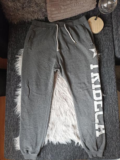 Moderné tepláky, l