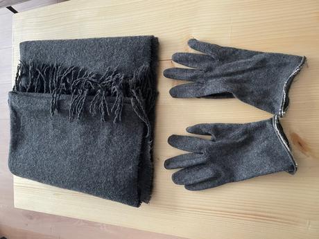 Šál s rukavicami, reserved,s