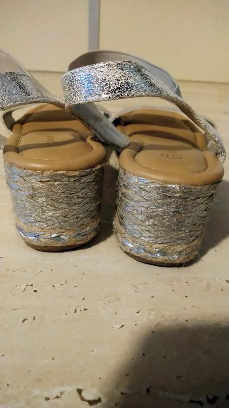 Strieborné sandále č31, deichmann,31