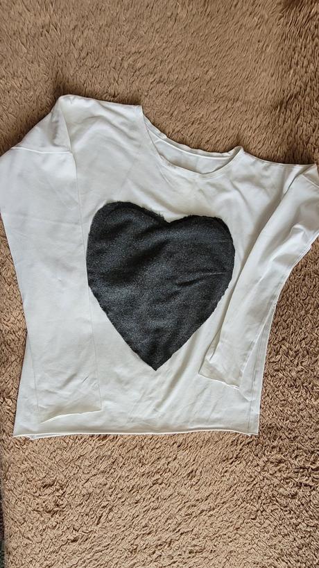 Biele tričko s aplikáciou, s