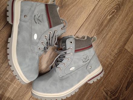 Skvelé topánky dockers, 33