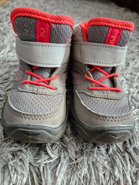 Detská turistická obuv polovysoká veľ. 25, quechua,25