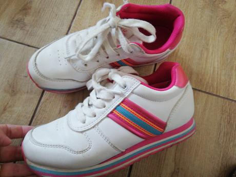 Botasy nelli blu, nelli blu,32