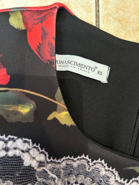 Rinascimento šaty, xs