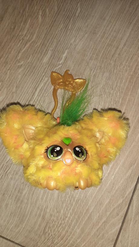 Mini furby,