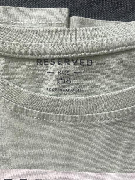 Tricko, reserved,158