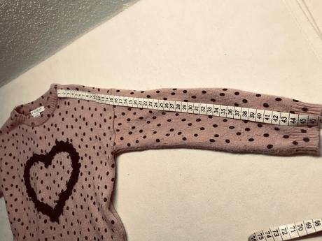 Svetrik vel.122, primark,122