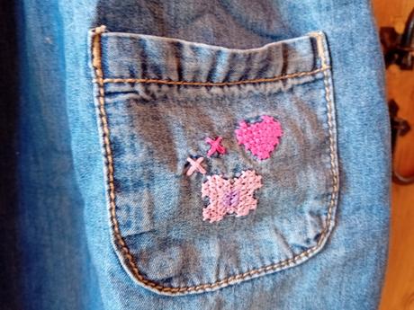 Vyšívané šaty, f&f,86