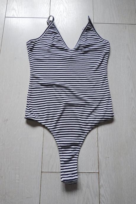 Vrúbkované body bik bok, s