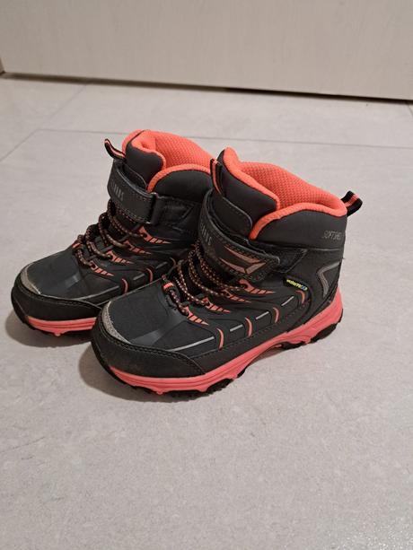 Turistické topánky, 28