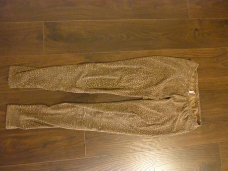 Dámske leopardie tepláky, legíny, fishbone,xs