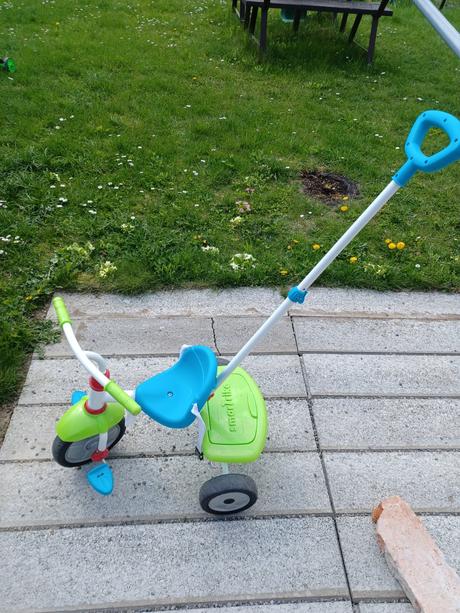 Smartrike s odrážadlom,