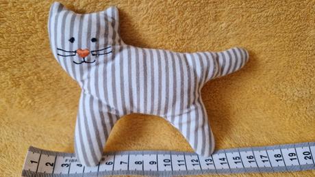 Hrkálka, mačička, ikea, 