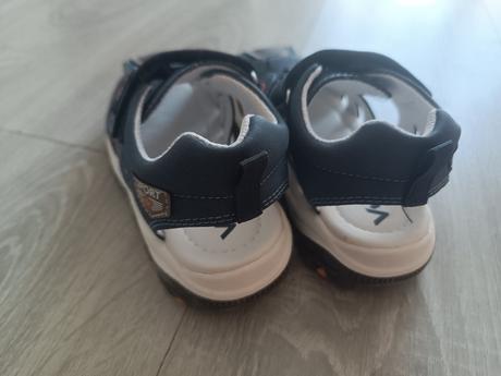 Sandalky, deichmann,27