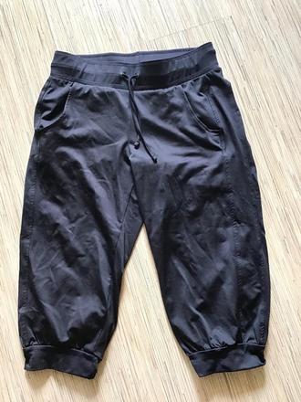 Tristvrtove teplaky crane 36/38, 38