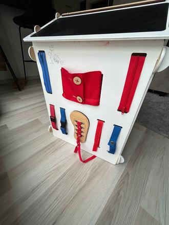 Kidsbusy aktivity domcek, 