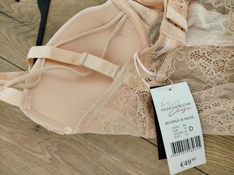 Krásne čipkované body, 70d