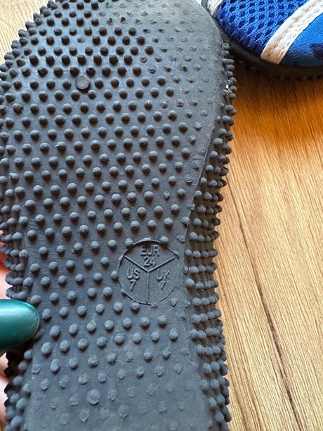 Topanky do vody 24, lupilu,24