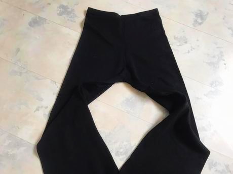 Kvalitné rozšírené tepláky, 34