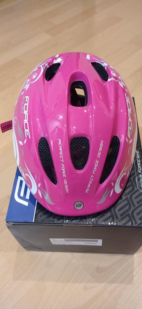 Prilba na bicykel, s