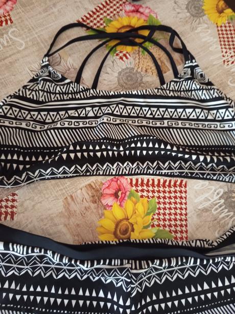 Tankiny vel 48/50 cena 7e, 48