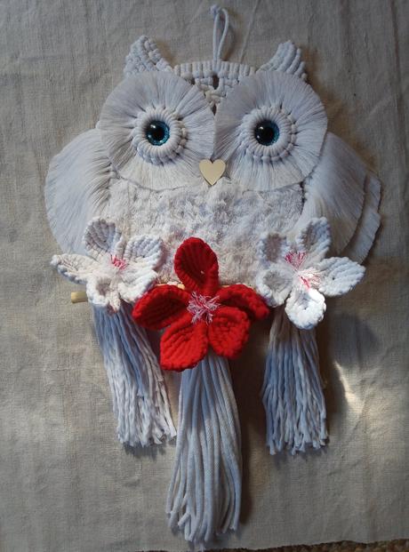 Sovy huňaté s kvetmi/listami, 