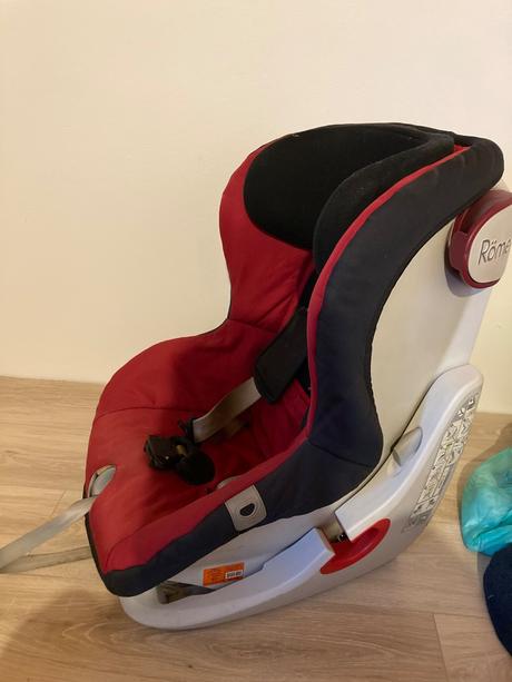 Autosedačka, britax