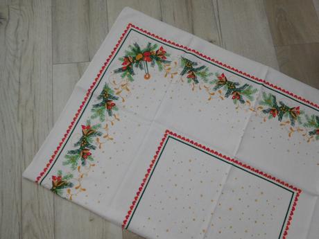 Obrus s vianočným motívom bavlnený, 