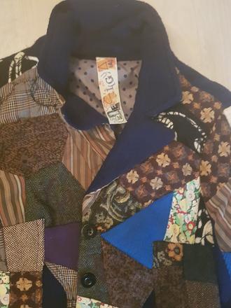 Desigual bunda, desigual,38