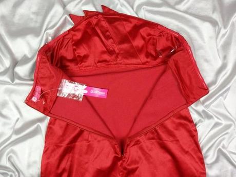 Kvalitné červené šaty, m