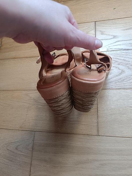 Sandále na platforme, lasocki,37