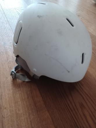 Lyžiarska prilba decathlon, s