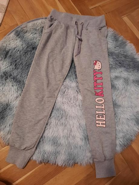 Tepláky hello kitty, 140