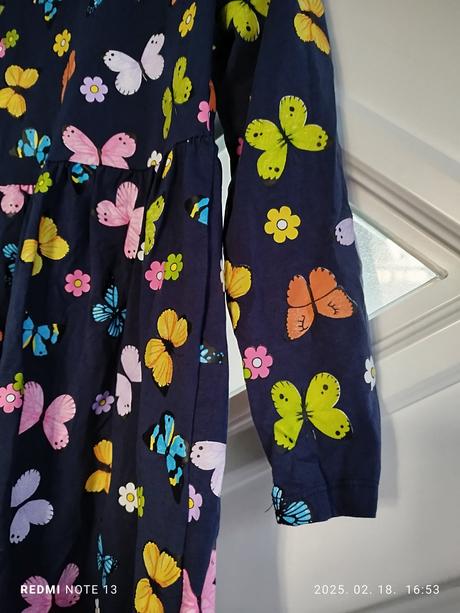 Krásne farebné šaty, kugo,128