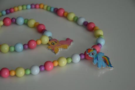 Pony náhrdelník a náramok, 