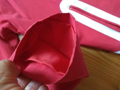 S bunda červená - 4 eur, 164