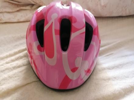 Prilba na bicykel, s