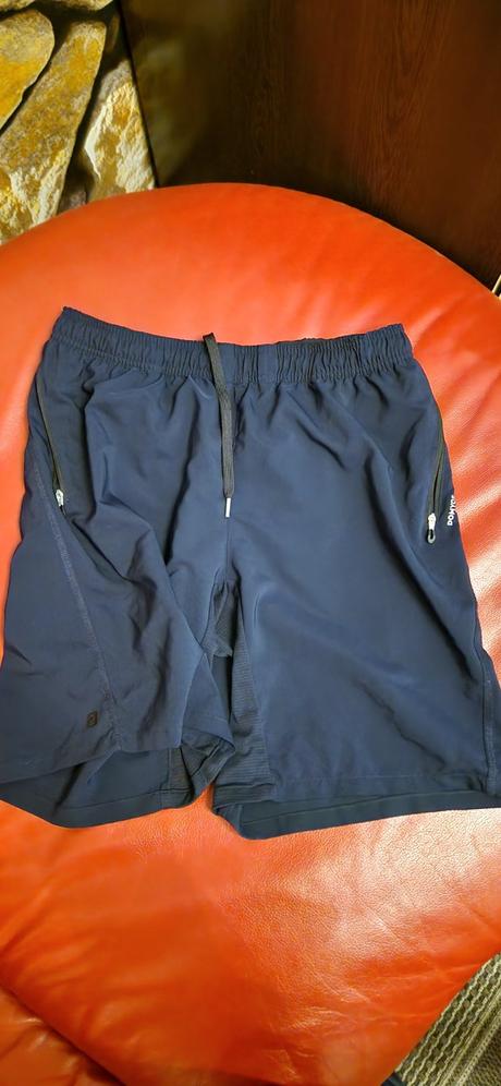 Modré šortky, decathlon,m