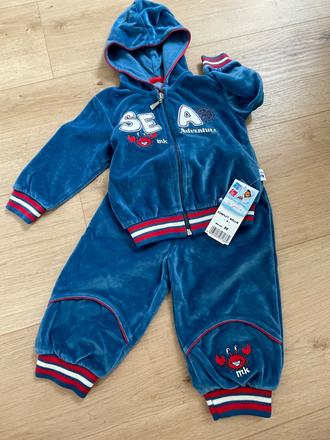 Velúrová športová súprava, 86