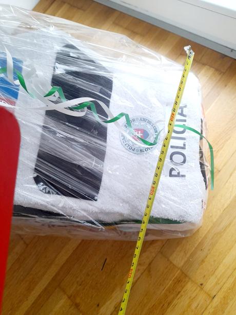 2 nové originálne torty koniky a polícia z uteráko, 