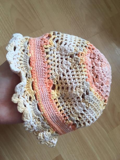 Klobúčik háčkovaný, 74