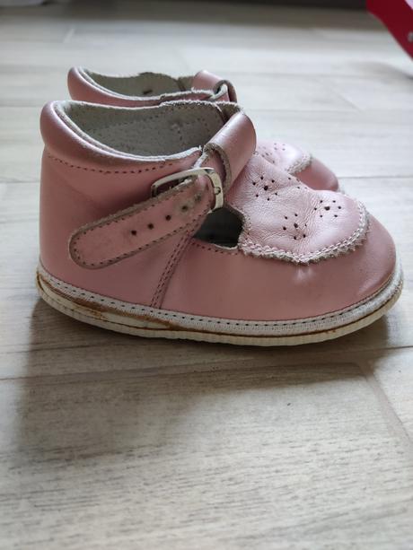 Sandálky rak, rak,21