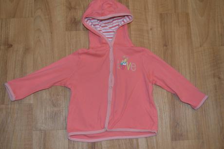 Mikina s kapucňou, 86